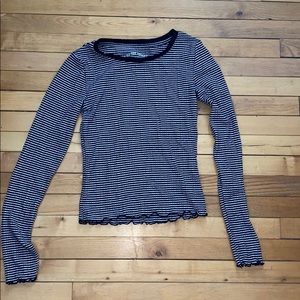 black and white stripped long sleeve top